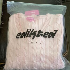 edikted Pink Cable Knit V-Neck Sweater